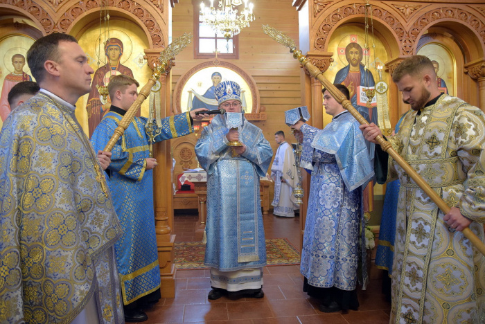 Покрова у Тернополі: 10 років студентської святині та нові диякони